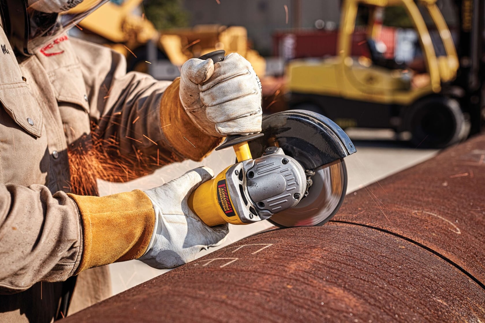XP metal cutting wheel type 27 being used by a person.